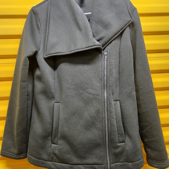 NWOT ELEGANT JACKET ✨️ - Picture 1 of 9